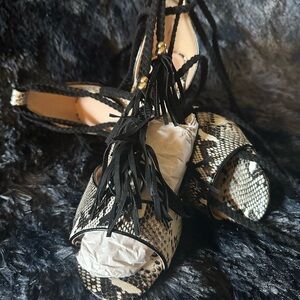 Shoe Bundle Stylish Snake Print Women's Sandals